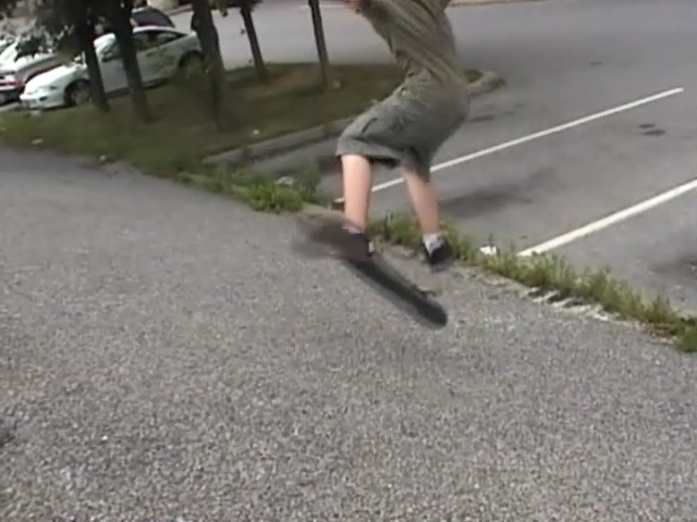 ryankickfliptofakie0001.jpg